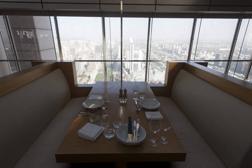 餐厅,咖啡厅,横图,彩色,室内,白天,窗户,城市,建筑,北京,中国,亚洲,图片,景观,首都,现代,现代建筑,休闲,摄影,风光,东亚,中华人民共和国,北京市,京,北平,华北地区,北京CBD,北京商务中心区,中国北京大北窑,bj174