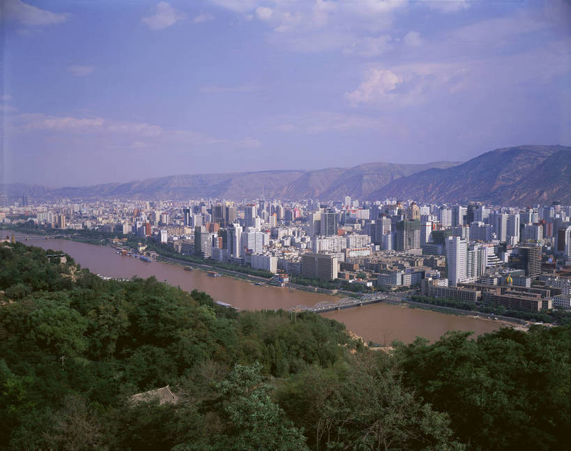 横图,俯视,彩色,室外,白天,度假,森林,树林,建筑,黄河,中国,亚洲,图片,景观,现代,铁桥,远景,人文,摄影,文明,东亚,甘肃,甘肃省,中华人民共和国,省会,西北地区,兰州,兰州市,甘,高楼,bj174