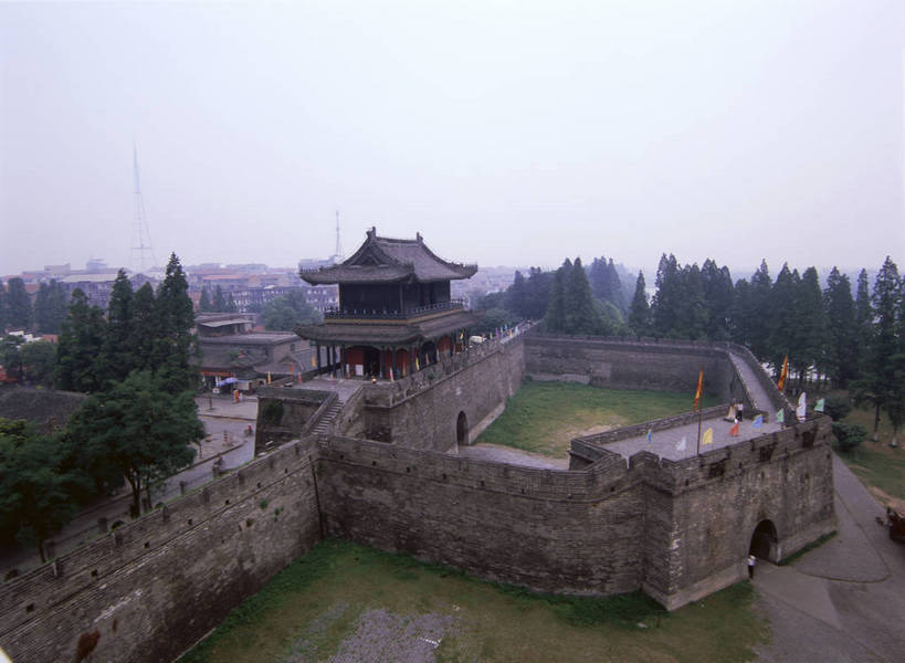 横图,俯视,彩色,室外,白天,度假,建筑,中国,亚洲,图片,景观,古城,城墙,古镇,远景,人文,摄影,城楼,古代建筑,中国文化,东亚,湖北,湖北省,中华人民共和国,华中地区,鄂,荆州,荆州市,传统文化,江陵城,荆州古城,bj174