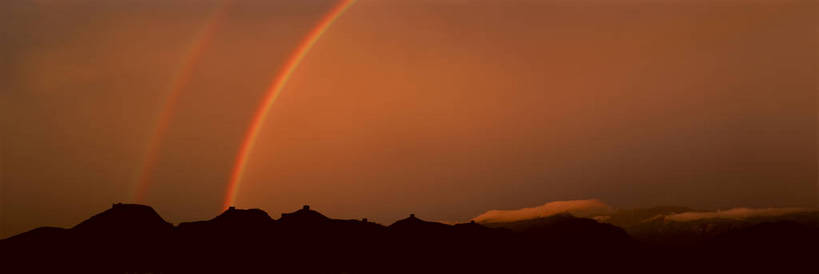 无人,横图,俯视,航拍,彩色,室外,白天,旅游,度假,彩虹,美景,名胜古迹,山,山脉,标志建筑,地标,建筑,北京,长城,中国,亚洲,遗迹,光影,图片,山峰,文化遗产,云,山峦,首都,古迹,文物,娱乐,建设,古建筑,风景,天空,自然,群山,享受,休闲,远景,旅游胜地,放松,摄影,地理,蜿蜒,古代建筑,风光,宁静,鸟瞰,中国文化,自然风光,万里长城,剪影,古文明,东亚,中华人民共和国,北京市,京,北平,华北地区,河北,河北省,冀,密云县,承德,承德市,金山岭长城,金山岭,滦平县,高角度拍摄,密云,bj174