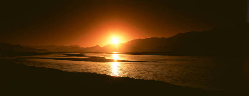 无人,横图,彩色,室外,白天,旅游,度假,光晕,名胜古迹,山,山脉,标志建筑,地标,建筑,中国,亚洲,遗迹,光影,图片,古迹,文物,娱乐,建设,古建筑,西藏,雅鲁藏布江,风景,天空,阳光,自然,群山,享受,休闲,远景,旅游胜地,放松,摄影,地理,风光,宁静,自然风光,剪影,藏,古文明,东亚,纯净,西藏自治区,中华人民共和国,西南地区,江,夕阳,bj174