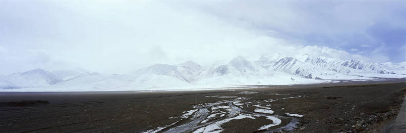 无人,横图,彩色,室外,白天,旅游,度假,美景,名胜古迹,山,山脉,雪山,标志建筑,地标,建筑,中国,亚洲,遗迹,图片,云,河床,古迹,文物,娱乐,建设,古建筑,风景,天空,自然,平原,群山,享受,休闲,远景,旅游胜地,放松,摄影,地理,风光,宁静,空旷,自然风光,古文明,东亚,青海,青海省,中华人民共和国,西北地区,青,喀喇昆仑山脉,苍凉,河,黑河之山,黑水之山,可可赛极门峰,玉珠峰,bj174