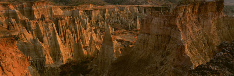 无人,横图,俯视,彩色,室外,白天,旅游,度假,美景,名胜古迹,标志建筑,地标,建筑,中国,亚洲,遗迹,图片,巨石,古迹,文物,娱乐,建设,古建筑,云南,风景,自然,享受,休闲,旅游胜地,放松,摄影,地理,风光,宁静,空旷,近景,自然风光,古文明,东亚,纯净,地貌,土林,云南省,元谋县,中华人民共和国,西南地区,滇,楚雄,楚雄州,楚雄彝族自治州,苍凉,浪巴铺土林,新华土林,新华乡,元谋,地质,bj174