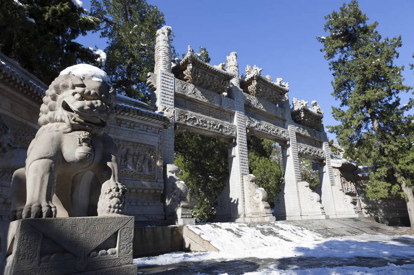 无人,公园,寺庙,横图,彩色,室外,白天,旅游,名胜古迹,植物,标志建筑,地标,建筑,北京,中国,亚洲,节日,雕像,图片,建筑群,牌坊,牌楼,首都,古典,文化,建设,树,树木,绿色,天空,自然,石狮,祈祷,健康,旅游胜地,安静,许愿,摄影,宗教,佛教,信仰,生长,成长,纪念,祈求,文明,中国文化,东亚,香山,海淀区,香山公园,中华人民共和国,北京市,京,北平,华北地区,释教,古代文明,平安,旅行,传统文化,静宜园,碧云寺,bj174