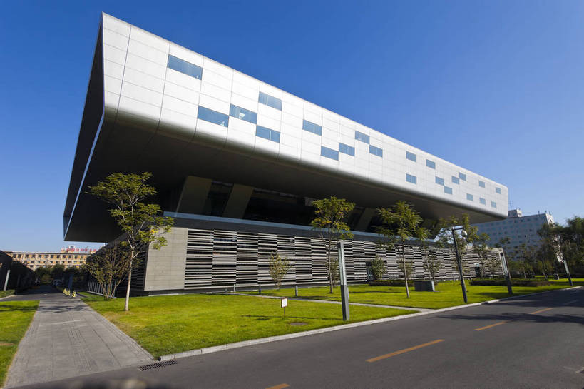 无人,图书馆,横图,彩色,室外,白天,旅游,草坪,城市风光,城市,道路,建筑,北京,中国,亚洲,图片,首都,辉煌,现代建筑,天空,阳光,绿地,旅游胜地,安静,摄影,经济,公共设施,文明,中国文化,公共场所,东亚,发展,海淀区,中华人民共和国,北京市,京,北平,华北地区,繁荣,国家图书馆,旅行,中国国家图书馆,北京图书馆,中关村大街,中关村南大街,中国国家图书馆新馆,bj174