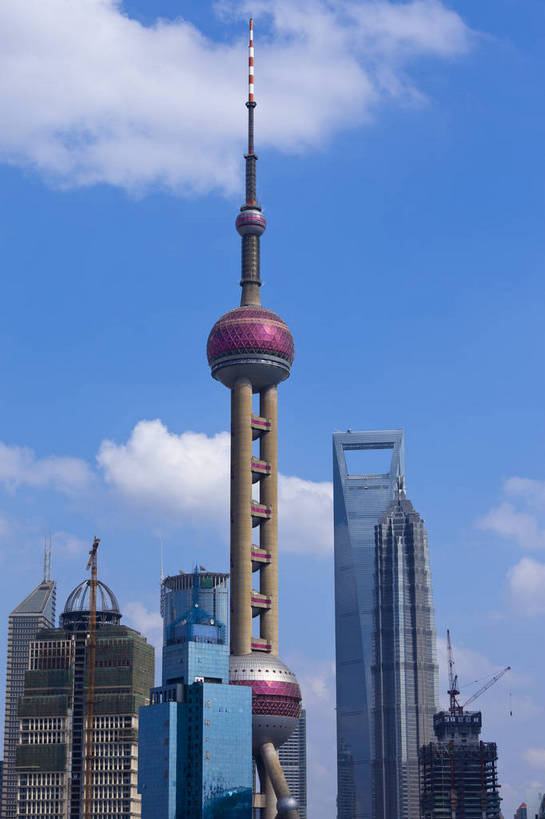 竖图,彩色,室外,白天,旅游,办公楼,城市风光,城市,建筑,上海,中国,游人,图片,建筑群,辉煌,东方明珠,金茂大厦,浦东,现代建筑,天空,地标建筑,外滩,旅游胜地,摩天大厦,摄影,环球金融中心,经济,文明,中国文化,陆家嘴,发展,繁荣,旅行,bj174