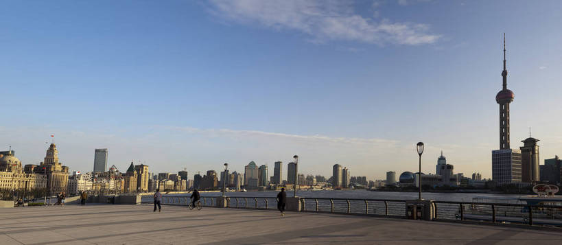 横图,彩色,室外,白天,旅游,城市风光,城市,建筑,船,上海,中国,游人,图片,建筑群,辉煌,东方明珠,黄浦江,金茂大厦,现代建筑,天空,地标建筑,外滩,远景,旅游胜地,摄影,环球金融中心,经济,文明,中国文化,发展,繁荣,江,旅行,bj174