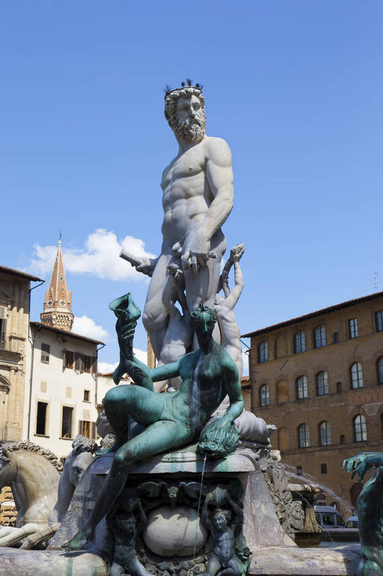 广场,竖图,彩色,室外,白天,旅游,度假,名胜古迹,标志建筑,地标,建筑,喷泉,雕塑,意大利,佛罗伦萨,遗迹,艺术,雕像,图片,水池,建筑群,古典,古迹,文物,娱乐,建设,古建筑,地标建筑,享受,休闲,旅游胜地,放松,人体,摄影,文明,古文明,世界文化遗产,古代文明,米开朗基罗广场,旅行,传统文化,bj174