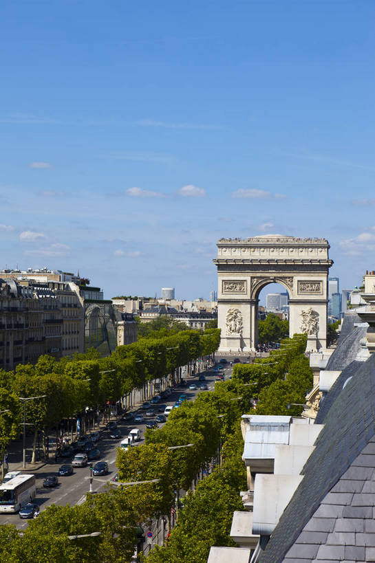 竖图,彩色,室外,白天,旅游,名胜古迹,城市风光,城市,建筑,街道,法国,凯旋门,巴黎,游人,图片,景观,辉煌,现代建筑,天空,地标建筑,旅游胜地,摄影,经济,文明,发展,戴高乐广场,繁荣,香榭丽舍大街,旅行,bj174