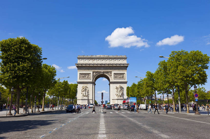 横图,彩色,室外,白天,旅游,名胜古迹,城市风光,城市,建筑,街道,法国,凯旋门,巴黎,游人,图片,景观,辉煌,现代建筑,天空,地标建筑,旅游胜地,摄影,经济,文明,发展,戴高乐广场,繁荣,香榭丽舍大街,旅行,bj174