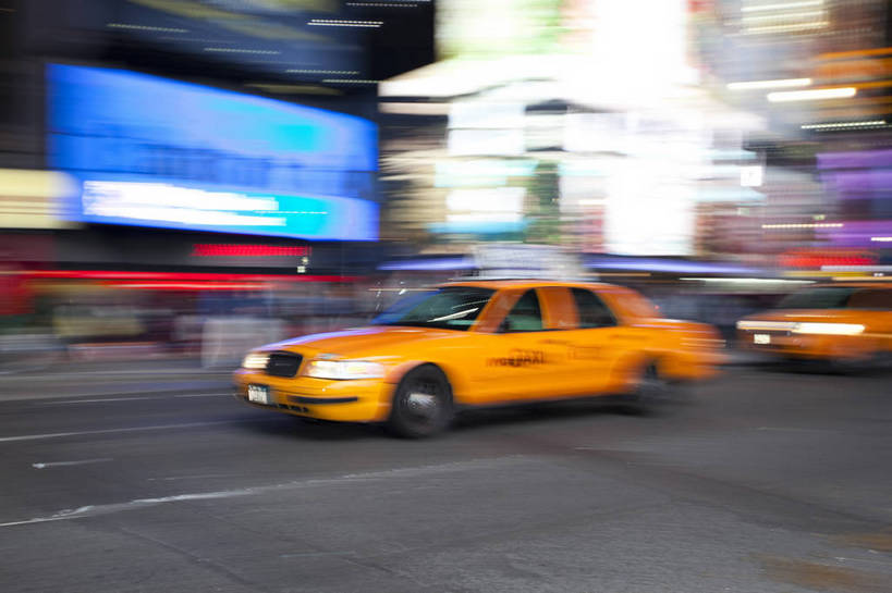 广场,横图,彩色,室外,特写,旅游,办公楼,美景,城市风光,城市,道路,建筑,街道,路,霓虹灯,商场,夜景,公路,出租车,纽约,美国,游人,光影,广告牌,图片,景观,灯光,曼哈顿,交通,辉煌,现代建筑,旅游胜地,摩天大厦,景色,摄影,时代广场,文明,动态,发展,灯火辉煌,繁荣,马路,旅行,购物中心,bj174