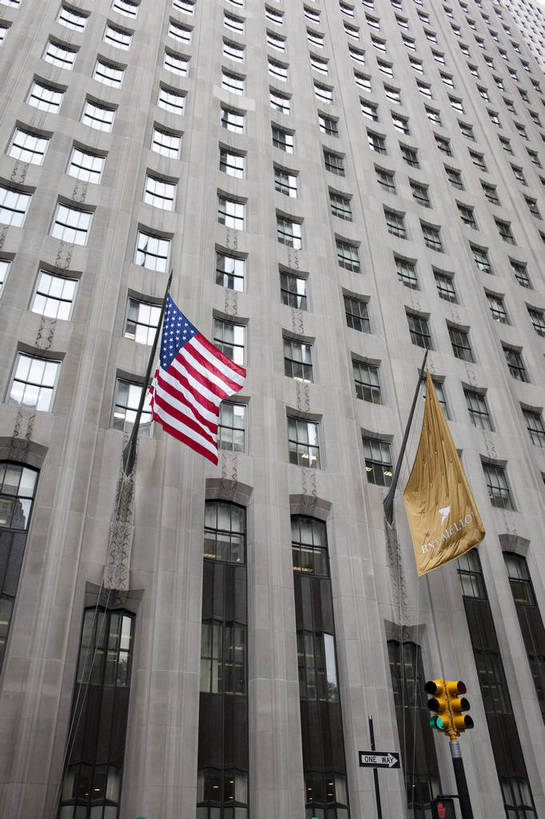 无人,竖图,彩色,室外,白天,旅游,办公楼,城市风光,城市,建筑,纽约,美国,图片,窗,曼哈顿,辉煌,现代建筑,星条旗,旅游胜地,摩天大厦,美国国旗,摄影,文明,商务中心,金融中心,发展,繁荣,旅行,bj174