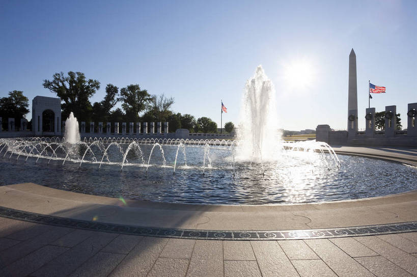 无人,横图,彩色,室外,白天,旅游,度假,名胜古迹,树林,城市风光,标志建筑,城市,地标,建筑,喷泉,华盛顿,美国,遗迹,图片,纪念碑,建筑群,古典,辉煌,古迹,文物,娱乐,建设,古建筑,现代建筑,天空,地标建筑,享受,休闲,旅游胜地,放松,摄影,文明,古文明,发展,繁荣,二战纪念碑,旅行,bj174