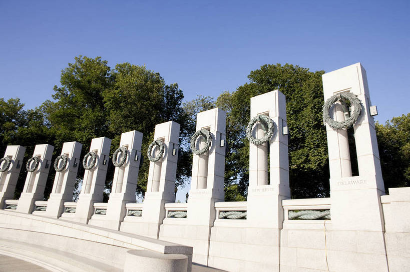 无人,横图,彩色,室外,白天,旅游,度假,名胜古迹,树林,城市风光,标志建筑,城市,地标,建筑,华盛顿,美国,遗迹,图片,纪念碑,建筑群,古典,辉煌,古迹,文物,娱乐,建设,古建筑,现代建筑,天空,地标建筑,享受,休闲,旅游胜地,放松,摄影,文明,古文明,发展,繁荣,二战纪念碑,旅行,bj174