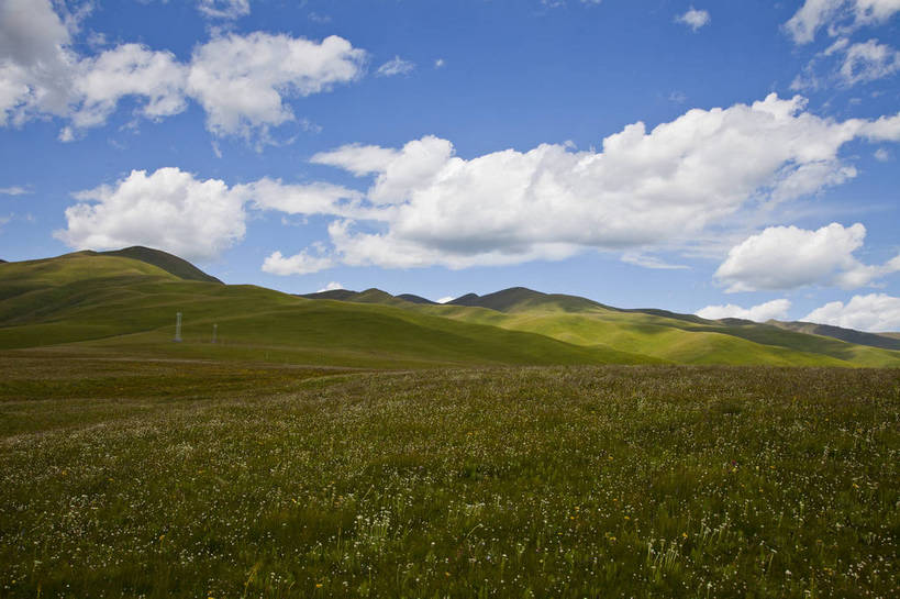 无人,横图,彩色,室外,白天,旅游,度假,牧场,草地,草原,美景,名胜古迹,丘陵,山脉,标志建筑,地标,建筑,中国,亚洲,遗迹,图片,古迹,文物,娱乐,建设,古建筑,风景,自然,平原,享受,休闲,旅游胜地,放松,摄影,地理,风光,宁静,自然风光,古文明,东亚,四川,马尔康,bj174