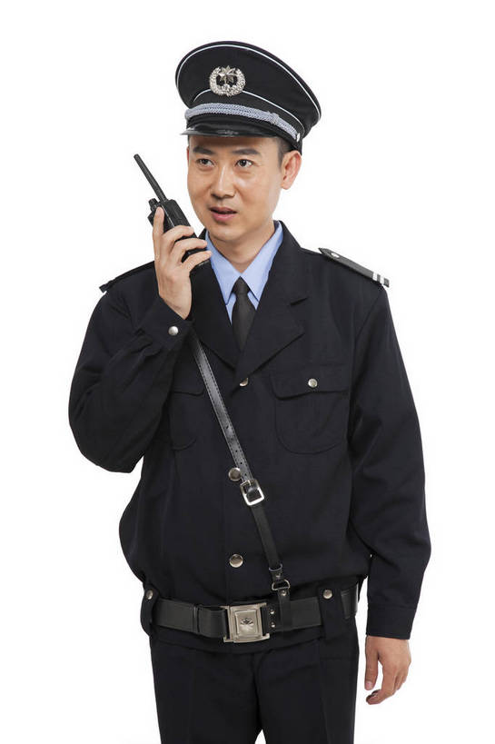 东方人,中年人,站,竖图,彩色,室内,白天,白色背景,正面,商务,时尚,智慧,安全,成功,职员,北京,中国,仅一个人,正装,工作,图片,职业装,现代,工人,职业,成熟,自信,摄影,青春,对讲机,精明,保卫,聪明,男人,男性,年轻男性,亚洲人,中国人,年轻人,白领,保安,商人,上班族,员工,半身,影棚拍摄,愉快,匠人,劳动者,体力工,白领阶层,办公室职员,bj174