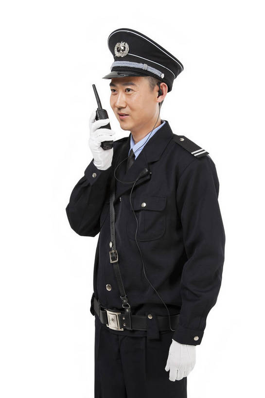 东方人,中年人,站,竖图,彩色,室内,白天,白色背景,侧面,商务,时尚,智慧,安全,成功,职员,北京,中国,仅一个人,正装,工作,图片,职业装,现代,工人,职业,成熟,自信,摄影,青春,对讲机,精明,保卫,聪明,男人,男性,年轻男性,亚洲人,中国人,年轻人,白领,保安,商人,上班族,员工,半身,影棚拍摄,愉快,匠人,劳动者,体力工,白领阶层,办公室职员,bj174