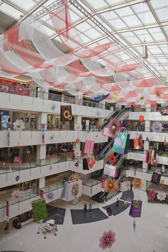 商店,竖图,彩色,室内,白天,购物,旅游,消费,超市,橱窗,建筑,商场,北京,中国,亚洲,图片,首都,现代,休闲,展示,气派,金融,百货,摄影,生活方式,经济,文明,陈列,选购,贸易,百货公司,东亚,中华人民共和国,北京市,京,北平,华北地区,血拼,繁荣,发达,旅行,购物商场,购物中心,商业中心,崇文,崇文区,文明门,崇文门,bj174