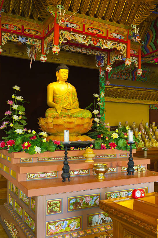 无人,寺庙,竖图,彩色,室内,特写,白天,旅游,建筑,济州岛,韩国,亚洲,节日,雕像,图片,文化,殿堂,祈祷,健康,许愿,摄影,宗教,祠堂,佛教,信仰,纪念,祈求,陈列,佛堂,东亚,罗汉,大韩民国,济州,济州道,济州特别自治道,特别自治道,西归浦,西归浦市,释教,韩国文化,平安,旅行,传统文化,南朝鲜,南韩,药泉寺,罗汉堂,bj174