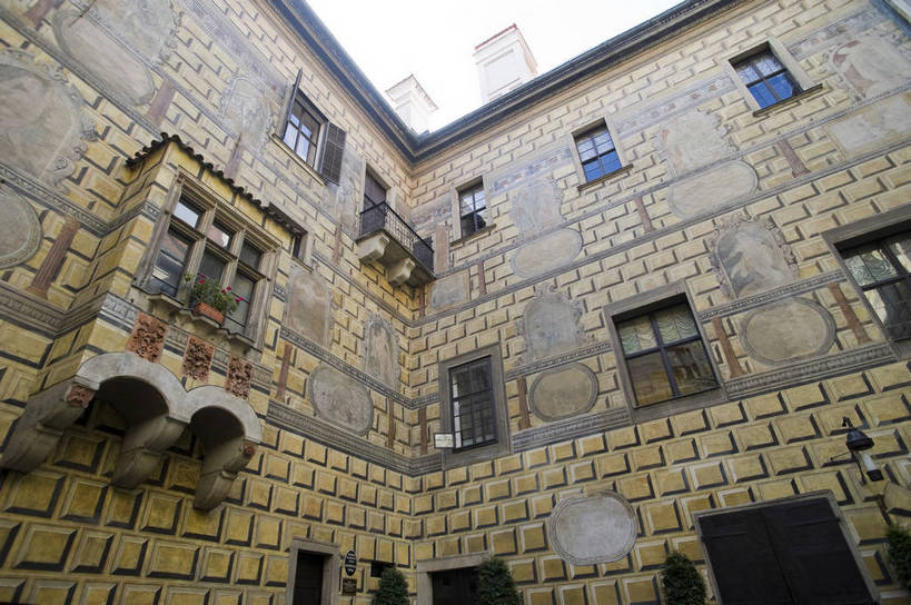 无人,横图,彩色,室外,特写,白天,旅游,度假,名胜古迹,标志建筑,地标,建筑,欧洲,捷克,局部,遗迹,图片,城堡,窗,景观,古迹,文物,娱乐,建设,古建筑,墙壁,享受,休闲,旅游胜地,放松,摄影,古代建筑,古文明,中欧,捷克共和国,民族建筑,波西米亚,克鲁姆洛夫,旅行,居住区,bj174