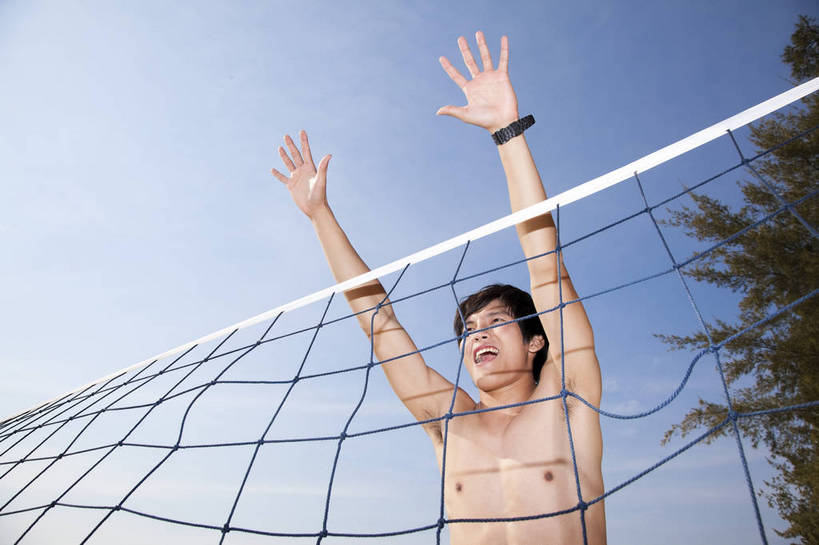 东方人,横图,彩色,室外,白天,侧面,度假,时尚,兴奋,成功,广州,中国,仅一个人,图片,网,沙滩排球,休闲装,自然,休闲,健康,活力,自信,摄影,生活方式,青春,男人,男性,年轻男性,亚洲人,中国人,年轻人,跳跃,半身,愉快,bj174