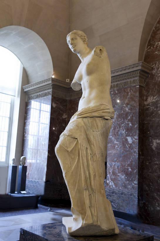 博物馆,竖图,彩色,室内,白天,旅游,度假,名胜古迹,标志建筑,地标,建筑,法国,巴黎,遗迹,艺术,人像,雕像,图片,建筑群,卢浮宫,古典,古迹,文物,娱乐,建设,古建筑,地标建筑,享受,休闲,旅游胜地,放松,竖,摄影,文明,维纳斯,古文明,世界文化遗产,古代文明,旅行,传统文化,bj174