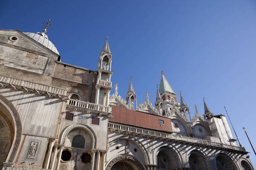 广场,教堂,横图,彩色,室外,白天,旅游,度假,名胜古迹,标志建筑,地标,建筑,意大利,威尼斯,游客,遗迹,图片,建筑群,尖顶,古典,古迹,文物,娱乐,建设,古建筑,圆顶,地标建筑,享受,休闲,旅游胜地,放松,竖,摄影,文明,古文明,世界文化遗产,圣马可广场,旅行,传统文化,bj174