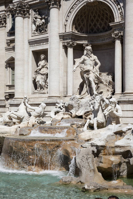 竖图,彩色,室外,白天,旅游,度假,名胜古迹,标志建筑,地标,建筑,喷泉,雕塑,意大利,罗马,遗迹,艺术,雕像,图片,古城,建筑群,古典,古迹,文物,娱乐,建设,古建筑,地标建筑,享受,休闲,旅游胜地,放松,竖,摄影,文明,古文明,世界文化遗产,许愿池,旅行,传统文化,bj174