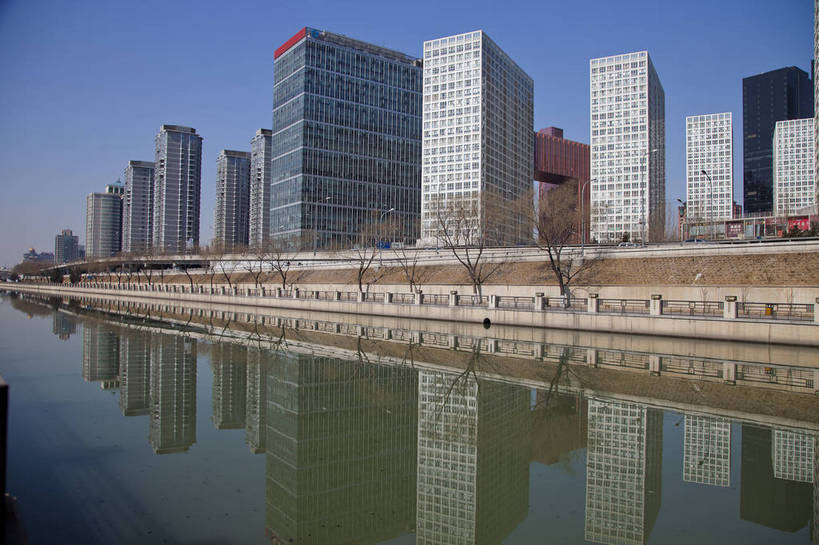 无人,公园,横图,彩色,室外,特写,白天,旅游,商务,美景,道路,建筑,街道,路,公路,北京,中国,亚洲,图片,河岸,景观,交通,首都,辉煌,现代建筑,旅游胜地,商务楼,景色,金融,摄影,经济,文明,中国文化,贸易,东亚,发展,中华人民共和国,北京市,京,北平,华北地区,朝阳区,通州区,繁荣,河,马路,旅行,商业,北京CBD,北京商务中心区,中国北京大北窑,庆丰公园,建外SOHO,通惠河,bj174