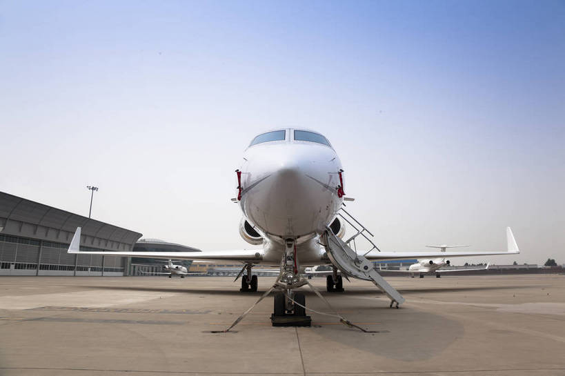 机场,横图,彩色,室外,特写,白天,商务,飞机,建筑,北京,中国,图片,交通,航空,交通工具,运输,摄影,经济,客机,载具,公共场所,发展,繁荣,私人飞机,bj174