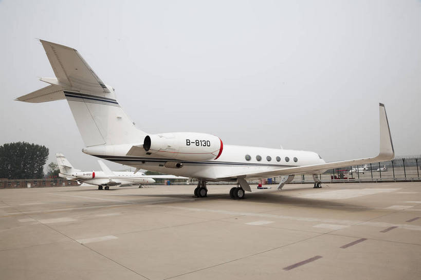 机场,横图,彩色,室外,特写,白天,商务,飞机,建筑,北京,中国,图片,交通,航空,交通工具,运输,摄影,经济,客机,载具,公共场所,发展,繁荣,私人飞机,bj174