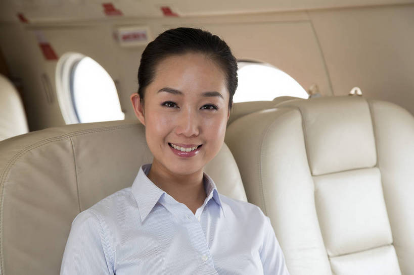 东方人,商务人士,商务女性,坐,横图,彩色,室内,白天,正面,衬衫,商务,时尚,飞机,北京,中国,仅一个人,套装,正装,图片,交通,航空,现代,交通工具,职业,休息,机舱,成熟,美女,自信,运输,摄影,青春,优雅,客机,载具,商务装,工薪阶层,精明,年轻女性,女人,女性,亚洲人,中国人,年轻人,白领,上班族,半身,愉快,私人飞机,bj174