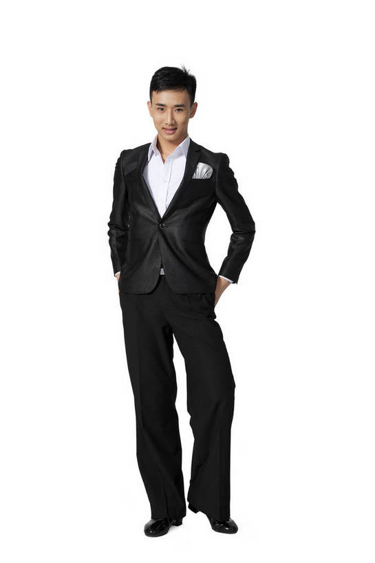 东方人,站,竖图,彩色,室内,白天,抠图,白色背景,正面,时尚,北京,中国,仅一个人,图片,健康,活力,可爱,自信,摄影,青春,国标舞,舞蹈服,端庄,乐观,男人,男性,年轻男性,亚洲人,中国人,年轻人,舞蹈演员,全身,影棚拍摄,礼服,愉快,bj174