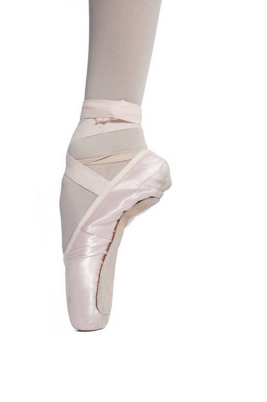 东方人,手,脚,腿,竖图,彩色,室内,特写,白天,侧面,时尚,跳舞,芭蕾,北京,中国,仅一个人,图片,健康,活力,美女,平衡,竖,摄影,青春,优雅,优美,舞蹈鞋,弹性,技能,年轻女性,女人,女性,亚洲人,中国人,年轻人,舞蹈演员,半身,影棚拍摄,愉快,舞蹈,bj174