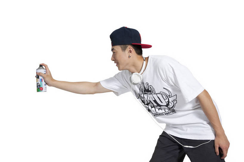 东方人,站,横图,彩色,室内,白天,侧面,时尚,热情,北京,中国,仅一个人,劳动,图片,街头,休闲装,健康,个性,活力,激情,平衡,摄影,技巧,青春,酷,嘻哈,喷雾剂,弹性,动感,技能,男人,男性,年轻男性,亚洲人,中国人,年轻人,半身,影棚拍摄,愉快,bj174