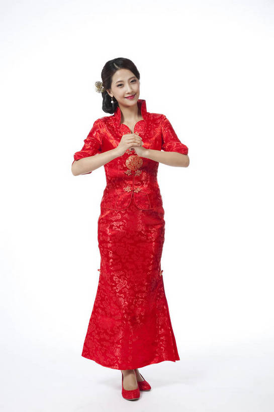 东方人,站,笑,竖图,彩色,室内,白天,抠图,白色背景,正面,民族服装,时尚,成功,北京,中国,仅一个人,旗袍,节日,庆祝,图片,古典,文化,传统,庆典,喜庆,成熟,可爱,美女,竖,自信,抱拳,摄影,生活方式,纪念,青春,优雅,乐观,行礼,妖娆,年轻女性,女人,女性,亚洲人,中国人,年轻人,全身,影棚拍摄,礼服,愉快,bj174