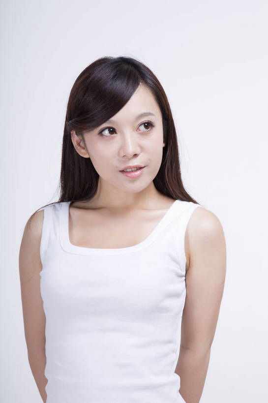 东方人,站,竖图,彩色,室内,白天,抠图,白色背景,正面,时尚,北京,中国,仅一个人,图片,表情,休闲服,活力,可爱,美女,竖,自信,摄影,生活方式,青春,轻松,乐观,年轻女性,女人,女性,亚洲人,中国人,年轻人,半身,影棚拍摄,愉快,bj174