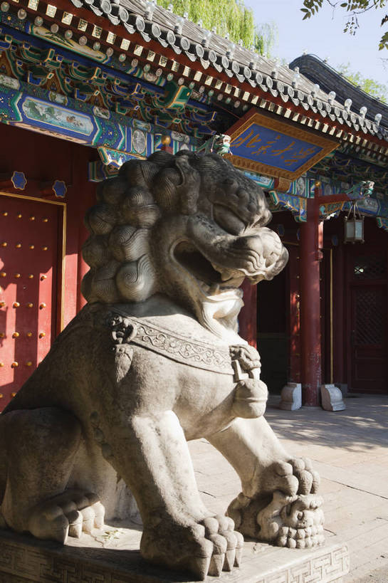 竖图,彩色,室外,特写,白天,旅游,美景,北京,中国,图片,牌楼,自然,石狮,校门,旅游胜地,摄影,清新,海淀区,旅行,北京大学,bj174