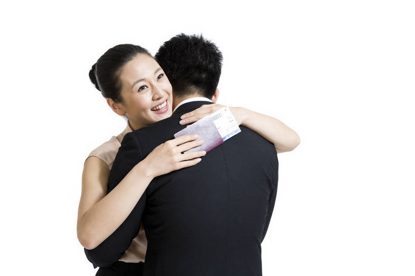 东方人,中年人,两个人,伙伴,商务人士,商务男性,商务女性,站,横图,彩色,室内,白天,留白,抠图,白色背景,正面,衬衫,裙子,商务,时尚,友谊,成功,合作,团队,北京,中国,送行,连衣裙,套装,正装,图片,现代,背面,职业,成熟,可爱,美女,自信,摄影,青春,优雅,护照,同伴,商务装,工薪阶层,乐观,精明,友情,男人,男性,年轻男性,年轻女性,女人,女性,亚洲人,中国人,年轻人,白领,上班族,拥抱,半身,影棚拍摄,衬衣,愉快,bj174