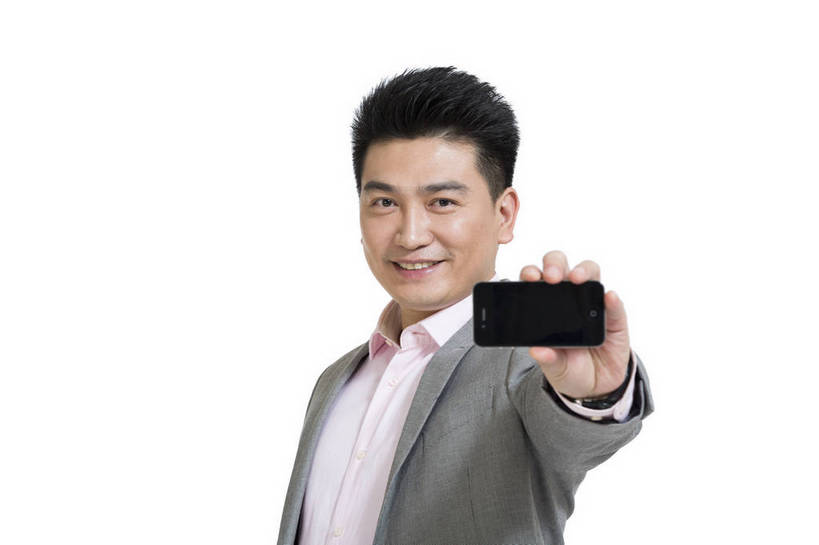 东方人,中年人,一个人,商务人士,商务男性,站,打电话,横图,彩色,室内,白天,留白,抠图,白色背景,侧面,衬衫,商务,时尚,成功,电话,手机,北京,中国,套装,正装,图片,浪漫,通讯设备,现代,职业,展示,成熟,自信,摄影,青春,商务装,工薪阶层,智能手机,精明,交流,男人,男性,年轻男性,亚洲人,中国人,年轻人,白领,上班族,沟通,通话,半身,影棚拍摄,衬衣,西服,愉快,苹果手机,bj174