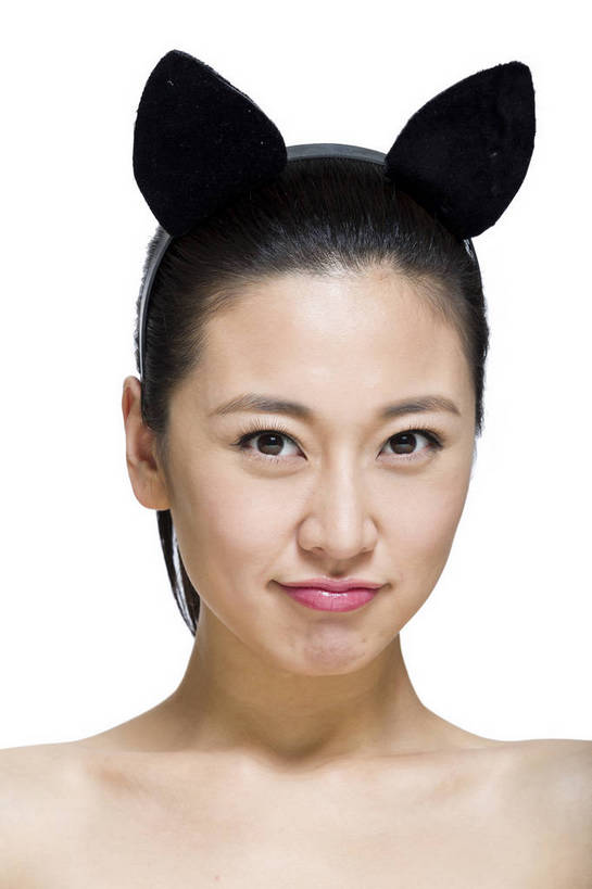 东方人,五官,脸,笑,竖图,彩色,室内,特写,白天,留白,抠图,白色背景,正面,美容,时尚,北京,中国,仅一个人,护肤,头饰,图片,休闲,表情,成熟,可爱,美女,自信,摄影,头像,生活方式,精致,青春,优雅,兔耳朵,肖像,乐观,年轻女性,女人,女性,亚洲人,中国人,年轻人,面部,影棚拍摄,愉快,bj174