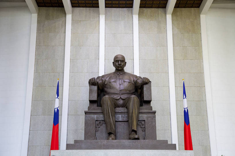 无人,横图,旅游,度假,雕塑,台湾,中国,雕像,纪念馆,娱乐,享受,休闲,旅游胜地,放松,文明,中国文化,孙中山,台北,国父纪念馆,旗,旅行,bj174