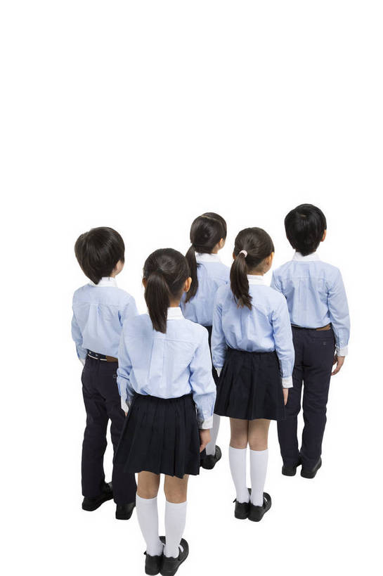 东方人,儿童,伙伴,学生,站,微笑,竖图,彩色,室内,白天,留白,抠图,白色背景,快乐,友谊,幸福,北京,中国,五个人,图片,小孩,小女孩,背面,并肩,排队,站着,休闲,同学,校服,放松,可爱,童年,童趣,摄影,成长,活动,希望,好奇,未来,同伴,队形,乐观,天真,友情,男孩,男人,男性,女孩,女人,女性,亚洲人,中国人,孩子,站立,全身,影棚拍摄,男生,小学生,bj174