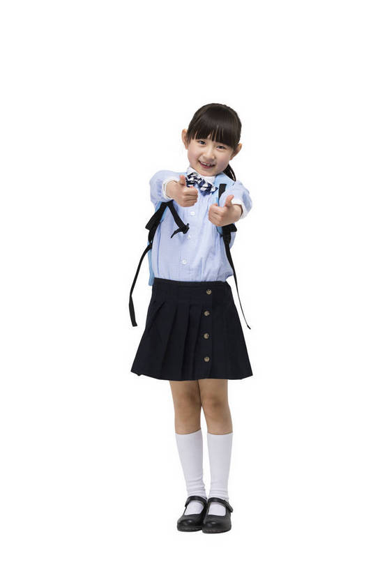 东方人,儿童,背,一个人,学生,站,竖图,彩色,室内,白天,留白,抠图,白色背景,正面,快乐,幸福,北京,中国,包,书包,图片,小孩,背包,背着,站着,放学,校服,放松,可爱,童年,童趣,摄影,成长,希望,手舞足蹈,好奇,未来,乐观,背负,天真,男孩,男人,男性,女孩,女人,女性,亚洲人,中国人,孩子,站立,全身,影棚拍摄,双肩包,男生,女生,小学生,bj174