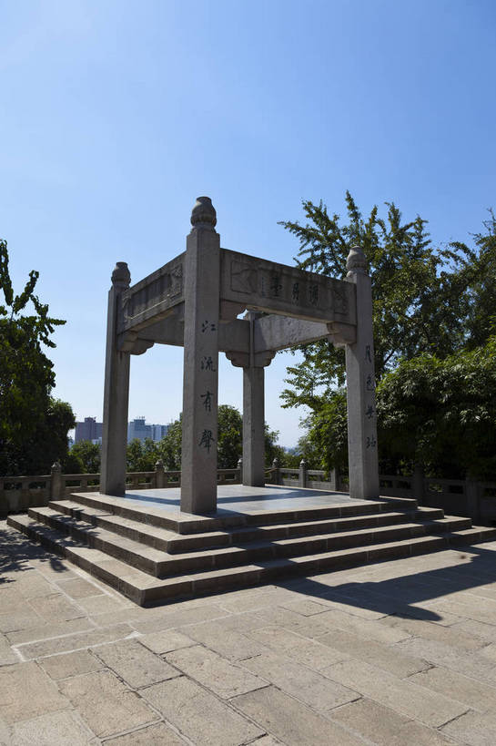 无人,竖图,彩色,室内,特写,白天,旅游,度假,石头,名胜古迹,标志建筑,地标,建筑,武汉,中国,遗迹,石子,图片,亭子,建筑群,古典,古迹,文物,娱乐,建设,古建筑,石碑,凉亭,享受,休闲,旅游胜地,放松,摄影,文明,中国文化,古文明,湖北,黄鹤楼,石块,岩石,旅行,bj174