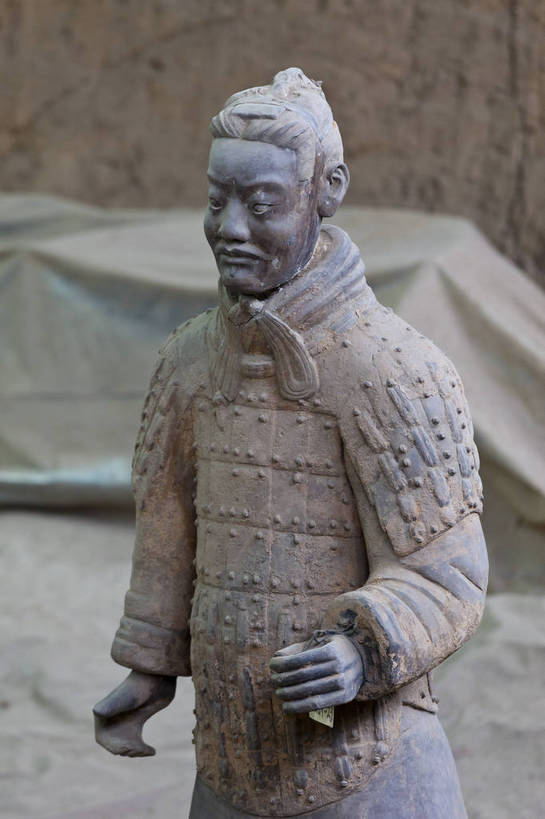 无人,竖图,彩色,室内,特写,白天,旅游,度假,雕塑,兵马俑,西安,中国,士兵,风俗,雕像,图片,古典,文化,文物,娱乐,传统,工艺品,享受,休闲,旅游胜地,放松,精神,摄影,古董,战士,古物,文明,中国文化,古玩,陕西,秦始皇兵马俑,古代文明,制度,旅行,bj174