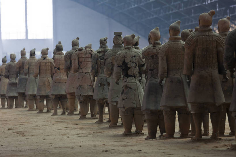 无人,横图,彩色,室内,特写,白天,旅游,度假,雕塑,兵马俑,西安,中国,士兵,风俗,雕像,图片,古典,文化,文物,娱乐,传统,工艺品,享受,休闲,旅游胜地,放松,精神,摄影,古董,战士,古物,文明,中国文化,古玩,陕西,秦始皇兵马俑,古代文明,制度,旅行,bj174