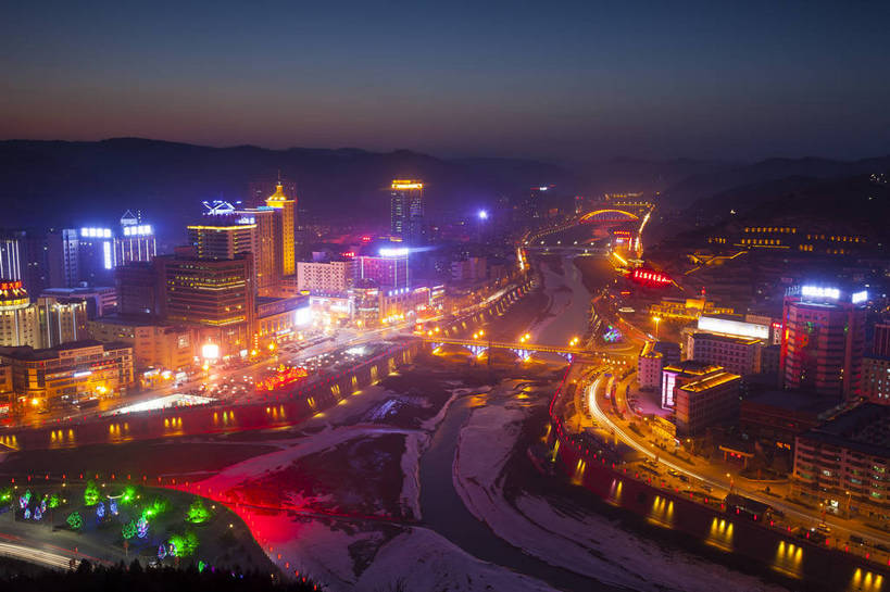 无人,横图,俯视,彩色,室外,旅游,山,建筑,夜景,中国,图片,乡村,城镇,农村,民居,村庄,旅游胜地,摄影,村落,文明,中国文化,陕西,灯火辉煌,延安,屯子,墟落,山城,旅行,居住区,bj174