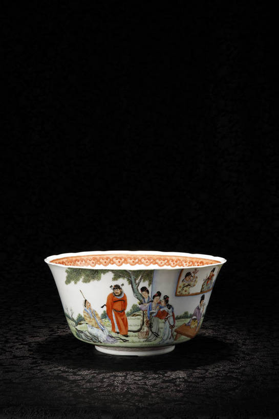 竖图,彩色,室内,白天,绘画,静物,北京,中国,风俗,彩绘,瓷器,图片,陶瓷,陶瓷制品,艺术品,古典,文化,文物,传统,容器,工艺品,碗,精神,摄影,古董,储藏,珍贵,陶艺,黑背景,古物,储存,文明,中国文化,珍藏,精美,古玩,彩釉,古代文明,制度,画画,影棚拍摄,保藏,收藏,贮存,传统文化,粉彩,粉彩瓷,bj174