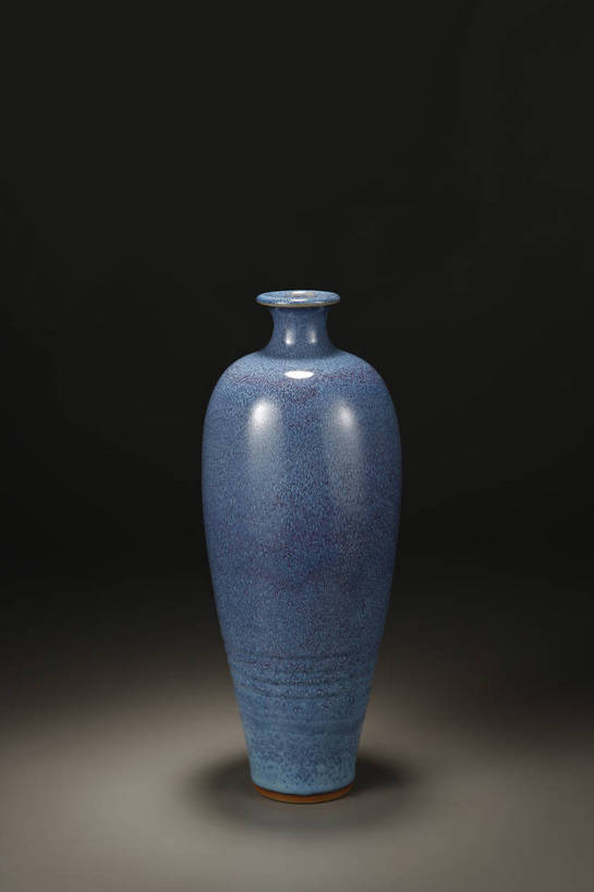 竖图,彩色,室内,白天,静物,北京,中国,风俗,瓷器,罐子,瓶,图片,陶瓷,陶瓷制品,艺术品,古典,文化,文物,传统,瓶子,工艺品,精神,摄影,古董,珍贵,黑背景,古物,文明,中国文化,珍藏,精美,古玩,古代文明,制度,影棚拍摄,保藏,收藏,传统文化,橄榄瓶,bj174